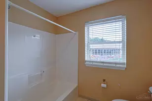 203 E University Ave, Cincinnati, OH 45219 - Photo 16
