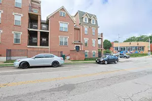 203 E University Ave, Cincinnati, OH 45219 - Photo 2
