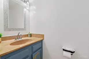 12095 Pickwick Pl, Sharonville, OH 45241 - Photo 26