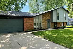 3275 Danbury Rd, Fairfield, OH 45014 - Photo 2