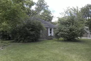 1565 Jonquilmeadow Dr, Forest Park, OH 45240 - Photo 2