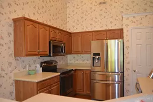 6048 Eden Pl Dr, Green Township, OH 45247 - Photo 12