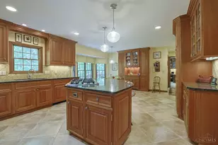10708 Weatherstone Ct, Symmes Township, OH 45140 - Photo 18