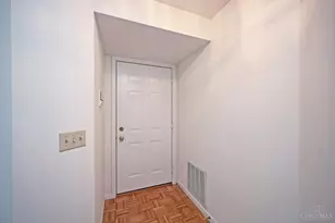 7905 Ramble View, Cincinnati, OH 45231 - Photo 6