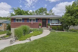 3958 Ridgecombe Dr, Cincinnati, OH 45248 - Photo 1