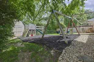 3958 Ridgecombe Dr, Cincinnati, OH 45248 - Photo 28