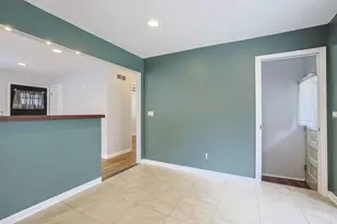 3958 Ridgecombe Dr, Cincinnati, OH 45248 - Photo 12
