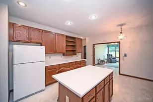 848 Cannes Ct, Miami Township, OH 45140 - Photo 16