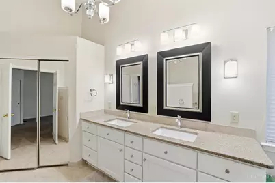 9490 Carriage Run Circle, Deerfield Township, OH 45140 - Photo 32