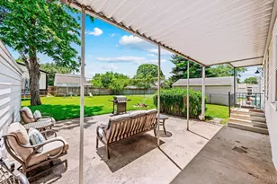 1219 Ellen Dr, Middletown, OH 45042 - Photo 4