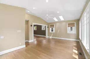 3616 Hedgerow Ln, Cincinnati, OH 45220 - Photo 16