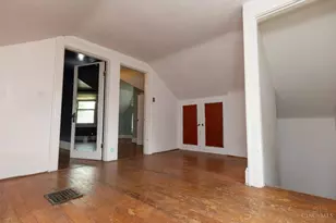1031 Schiff Ave, Cincinnati, OH 45205 - Photo 18
