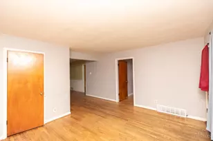 1031 Schiff Ave, Cincinnati, OH 45205 - Photo 4
