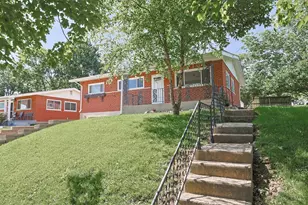 5291 Briarhill Dr, Delhi Township, OH 45238 - Photo 1