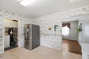 5637 Betty Ln, Miami Township, OH 45150 - Photo 12