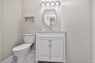 10801 Fallsington Court, Blue Ash, OH 45242 - Photo 8