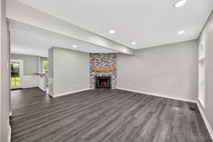 10801 Fallsington Ct, Blue Ash, OH 45242 - Photo 6
