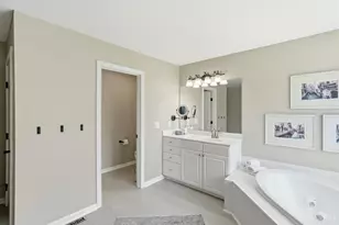 8096 Wycliffe Dr, Anderson Township, OH 45244 - Photo 22