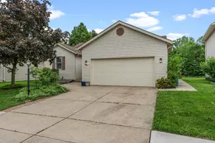 220 McDaniels Ln, Springboro, OH 45066 - Photo 2