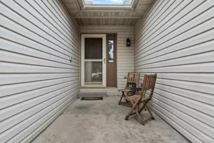 220 McDaniels Ln, Springboro, OH 45066 - Photo 4
