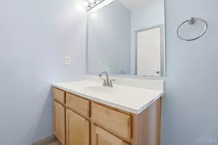 678 Hyacinth Rd, Union Township, OH 45245 - Photo 42