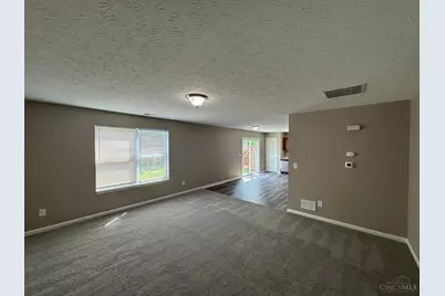 807 Glenway Drive, Hamilton, OH 45013 - Photo 2