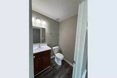 807 Glenway Drive, Hamilton, OH 45013 - Photo 8