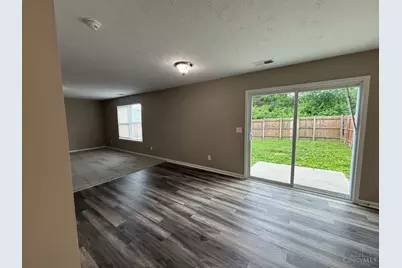807 Glenway Drive, Hamilton, OH 45013 - Photo 4