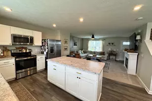 5935 Regatta Dr, Middletown, OH 45042 - Photo 10