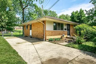 8670 Zodiac Dr, Springfield Township, OH 45231 - Photo 4