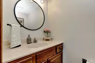5435 Brigade Ct, Cincinnati, OH 45239 - Photo 8