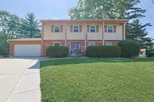 4109 Woodchuck Ct, Cincinnati, OH 45251 - Photo 2