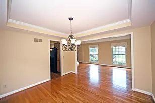 7664 Hampton Pl Ln, Cincinnati, OH 45244 - Photo 12
