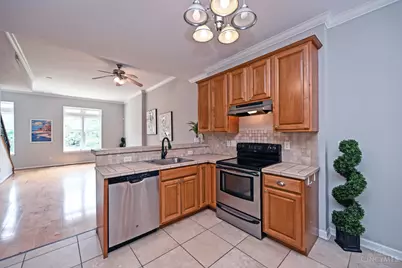 2100 Sinton Avenue #11, Cincinnati, OH 45206 - Photo 14