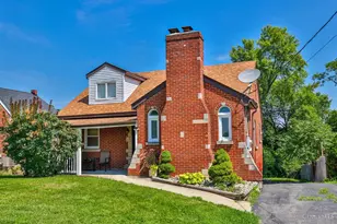 3318 Kleeman Rd, Green Township, OH 45211 - Photo 2