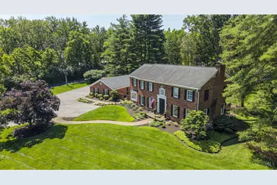 8305 Old Hickory Drive, Indian Hill, OH 45243 - Photo 2