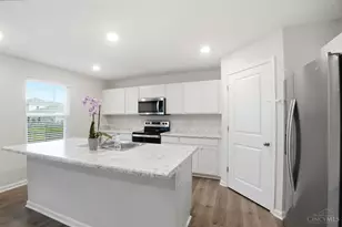 3358 Hope Ln, Hamilton Township, OH 45152 - Photo 12