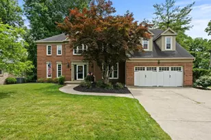 7934 Ashley View Dr, Columbia Township, OH 45227 - Photo 2