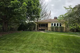 8357 Richland Dr, Anderson Township, OH 45255 - Photo 2