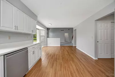 2137 Crest Road, Cincinnati, OH 45240 - Photo 16