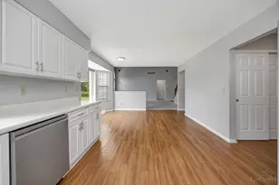 2137 Crest Rd, Forest Park, OH 45240 - Photo 16