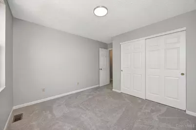 2137 Crest Road, Cincinnati, OH 45240 - Photo 32