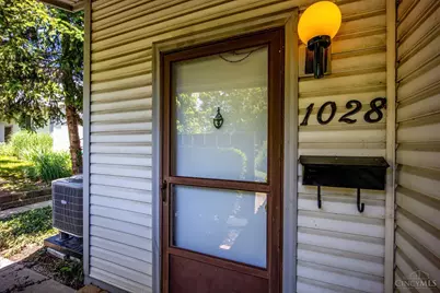 1028 E Crescentville Road, West Chester, OH 45246 - Photo 2