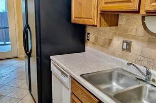1028 E Crescentville Rd, West Chester, OH 45246 - Photo 8