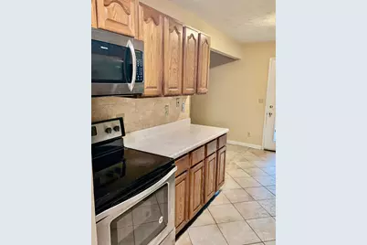 1028 E Crescentville Road, West Chester, OH 45246 - Photo 6