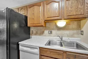 1028 E Crescentville Rd, West Chester, OH 45246 - Photo 6
