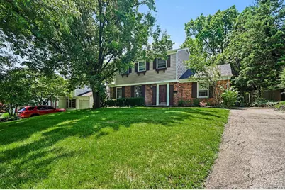 119 Forest Avenue, Wyoming, OH 45215 - Photo 2