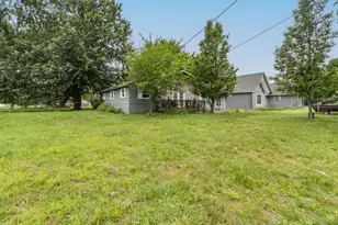860 Lorelei Dr, Perry Township, OH 45118 - Photo 2
