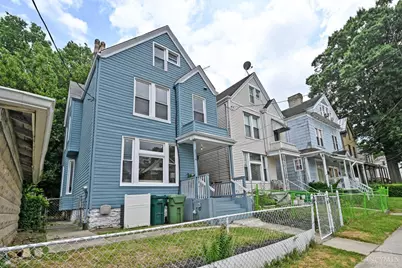 3216 Hackberry Street, Cincinnati, OH 45207 - Photo 2