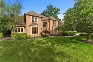 9761 Farmstead Dr, Symmes Township, OH 45140 - Photo 1